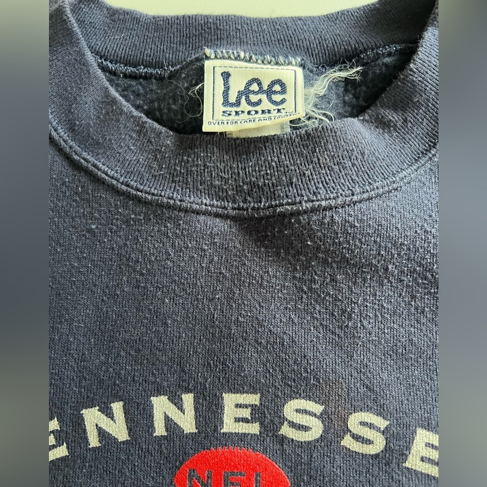 Vintage Tennessee Titans NFL Sweatshirt Lee Sport Mens Blue Football Crewneck - Picture 8 of 10